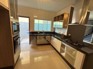 Casa · 135m² · 3 Quartos · Casa totalmente planejada em área nobre de Atibaia com 3 dormitorios + home office (4o quarto) + gou