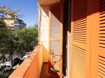 Apartamento · 65m² · 2 Quartos · Apartamento com 2 dormitórios, um deles com sacada e sol da manhã no Bairro Rio Branco