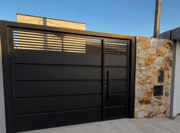 Casa · 125m² · 2 Quartos · Casa à venda - no Jardim Serelepe