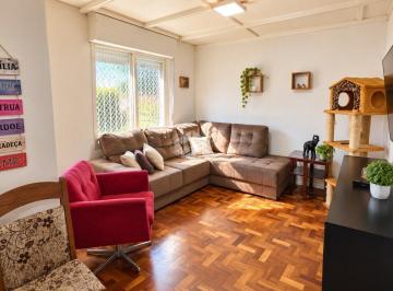 Casa · 113m² · 3 Quartos · 4 Vagas · Crédito Real vende ótima casa de 3 dormitórios com 3 banheiros no bairro Jardim Leopoldina em Porto