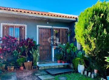 Casa · 110m² · 1 Quarto · 1 Vaga · Crédito Real vende Casa de 1 dormitório e demais peças no bairro Hipica e Porto Alegre-RS.