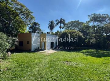 1 · Casa no Vale das Laranjeiras