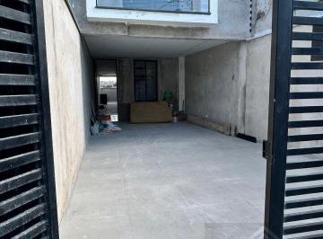 Casa · 137m² · 3 Quartos · 3 Vagas · SOBRADOS NOVOS À VENDA NO JARDIM NORDESTE 3 SUÍTES CHURRASQUEIRA A CARVÃO!
