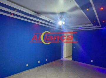 Casa · 270m² · 4 Quartos · 2 Vagas · Sobrado individual 270m², com 4 quartos para locação em Jardim Adriana - Guarulhos