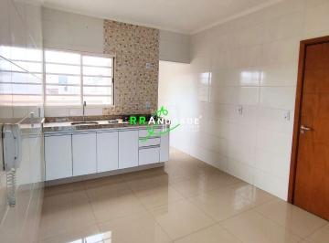 Apartamento · 70m² · 2 Quartos · 1 Vaga · Apartamento Primo Meneghetti I