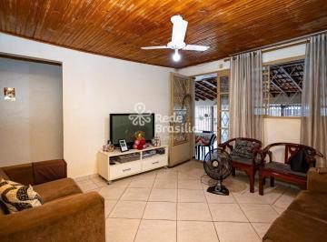 sem título-2 · QE 28 | Casa 200 metros - armários planejados - edícula | Guará II
