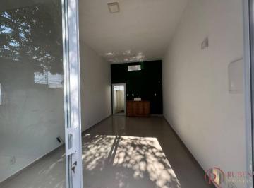 8673d50eee9123f0055d5160b825aaf3a3f6c5a9 · Salão para alugar por R$ 1.690,00/mês - Centro - Bertioga/SP