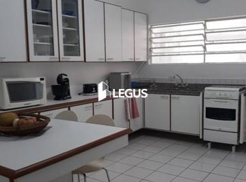 c86b342f467b7b98c9a4c569121b2dc7d558e976 · Apartamento amplo de 144 m² com 3 dormitórios e 2 suítes
