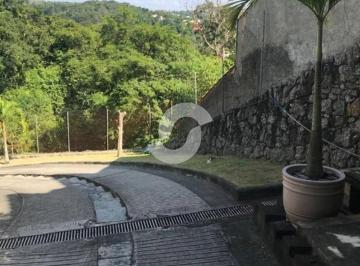 81441ccd2c9e35d05afc02922d450cb5607bd3d5 · Casa com 4 dormitórios à venda, 400 m² por R$ 995.000,00 - Pendotiba - Niterói/RJ