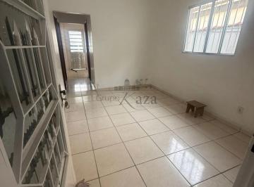 Casa · 150m² · 2 Quartos · 3 Vagas · Casa/Padrão - Residencial - No bairro Monte Castelo - 2 Dormitórios - 150m².