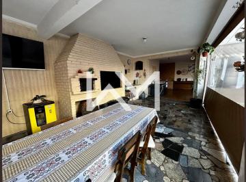 Casa · 5 Quartos · 3 Vagas · Sobrado à venda no Gopoúva, Guarulhos – 5 dormitórios, 3 suítes e 3 vagas!
