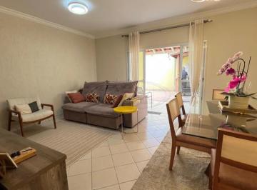 Casa · 140m² · 3 Quartos · 2 Vagas · Casa com 3 Dormitórios no Village Seriema
