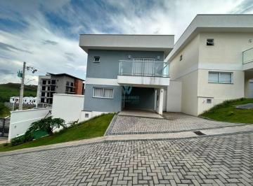38c6667e79d53fa39321296a1f143cabb2fc9ccf · Casa com 3 dormitórios para alugar, 122 m² por R$ 5.470/mês - Residencial Belvedere - Poços de Calda