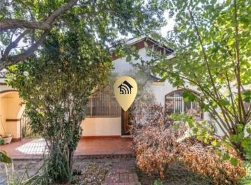 ee71e93d9972f1ad704a7d227b576e13b1406d46 · Casa Térrea/Sobrado à Venda ou Locação no Alto da Lapa de 200m² com 3 Quartos 1 Suíte | 4 Vagas | Ac