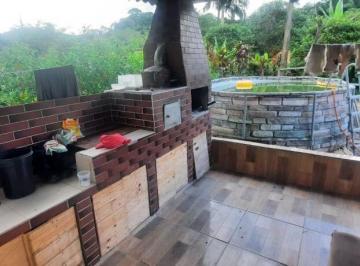 Casa · 360m² · Casa Térrea com Varanda Gourmet e Vista para a Nat
