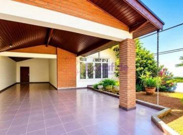 Casa · 253m² · 4 Quartos · 3 Vagas · Casa Comercial para LOCAÇÃO, localizado no bairro Anhangabau, em Jundiaí/SP.
