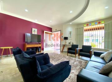 Casa · 262m² · 3 Quartos · 4 Vagas · Casa Linear à venda no bairro Castelo