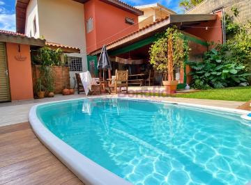 Casa · 260m² · 3 Quartos · 4 Vagas · Casa para LOCAÇÃO, localizada no bairro JARDIM NOVO MUNDO, na cidade de JUNDIAÍ.