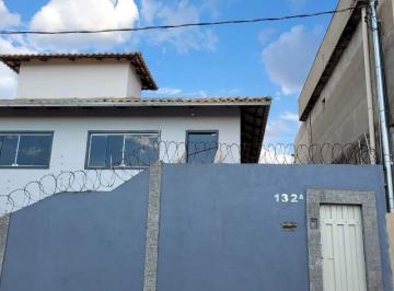 Casa · 3 Quartos · 2 Vagas · Casa de 2º pavimento - Para Locação 