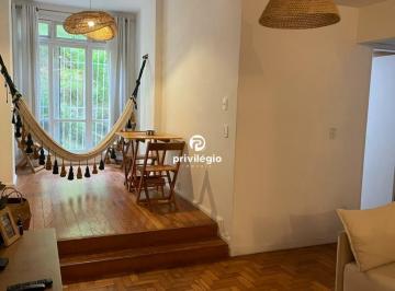 Apartamento · 68m² · 1 Quarto · Apartamento original quarto e sala com dependência revertida no Leme