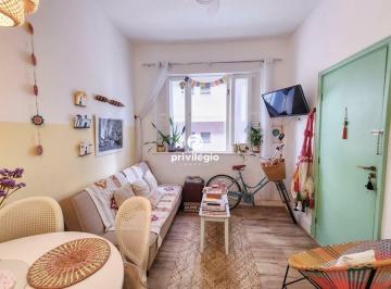 Apartamento · 30m² · 1 Quarto · Apartamento 1 quarto, reformado e perto do metrô à venda no Flamengo!