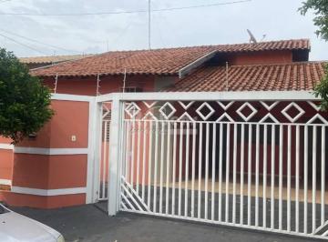 095b4a8ea26245dbc36fd3bb5937f31a80bf6b80 · CASA 03 DORM (01 SUÍTE) BEM LOCALIZA - PINTURA NOVA