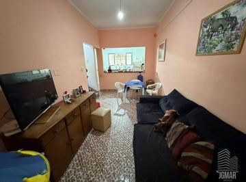 xnkrs2ywi1m2flzmvknzvk_md · Casa para locação em Praia Grande no Boqueirão, 80m²