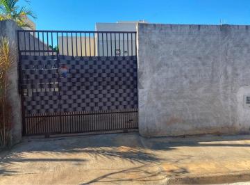 Casa · 42m² · 2 Quartos · 2 Vagas · Casa para alugar em Jardim Flórida de 42.00m² com 2 Quartos e 2 Garagens
