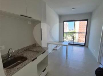 Apartamento de 1 quarto, Curitiba · Apartamento de 34m² a venda no Portão