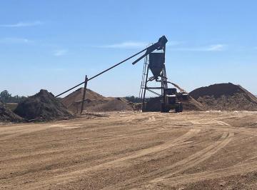 154e3c1dafa27fb751ed5b408317927135a6209b · Fazenda 120 Ha com Direito de Mineração Ativo – Rincão/SP