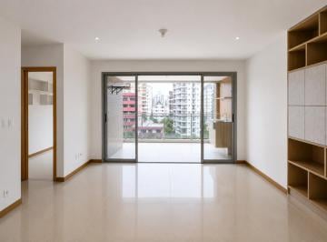 Sala · Apartamento 2 Quartos com Suíte, Vista Mar e Varanda Gourmet no Itaigara
