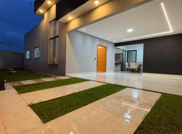 Casa · 140m² · 3 Quartos · 3 Vagas · Casa 3 quartos, sendo 1 suíte localizada no bairro Vale do Sol - Esquina