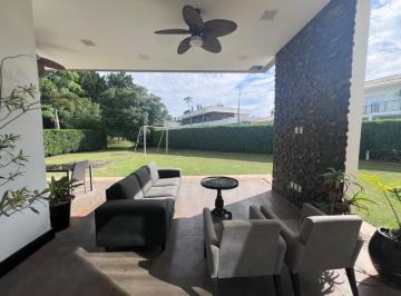 Casa · 360m² · 3 Quartos · 4 Vagas · Casa à venda em Araçoiaba da Serra, Condomínio Lago Azul, com 3 suítes, com 360 m²