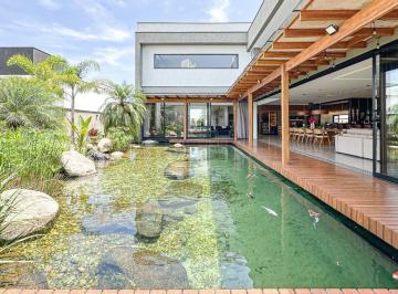 Casa · 787m² · 5 Quartos · 8 Vagas · Casa à venda em Sorocaba, Condomínio Residencial Saint Patrick, com 5 suítes, com 787 m²