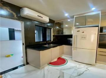 Casa de 3 quartos, Santo André · Sobrado à venda em Jardim Cambuí em Santo André bem localizado