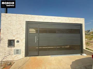 Casa · 119m² · 3 Quartos · 2 Vagas · Casa à Venda em Bragança Paulista - 1 Suíte, 2 Vagas