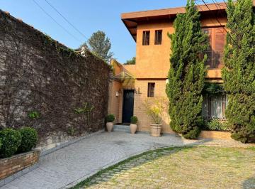 Casa · 200m² · 4 Quartos · 4 Vagas · Casa com 4 suítes e 4 vagas para locação em vila privativa no Planalto Paulista ZS