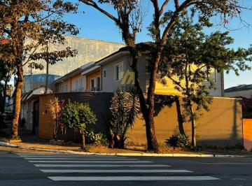 Casa · 87m² · 3 Quartos · 2 Vagas · Sobrado residencial com 3 quartos (1 Suíte) no Jardim Santa Cruz (Campo Grande) - SP