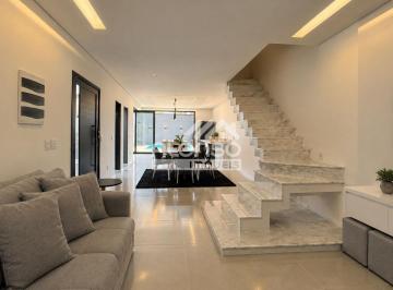 Casa de 3 quartos, Cotia · Exclusividade e Sofisticação no Condomínio The Square Village!