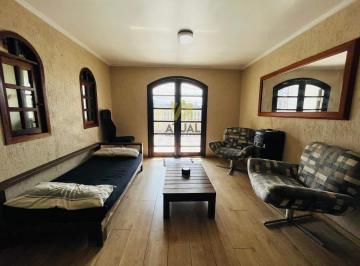 Casa · 173m² · 3 Quartos · 2 Vagas · Casa à Venda – 3 Dorms, sendo 1 Suíte com Banheira e Excelente Localização no Parque Fernanda