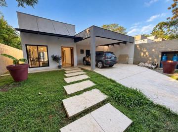 Casa de 3 quartos, Cotia · Casa em condomínio para locação na Granja Viana - 260 m² com 3 suítes, hidro e piscina