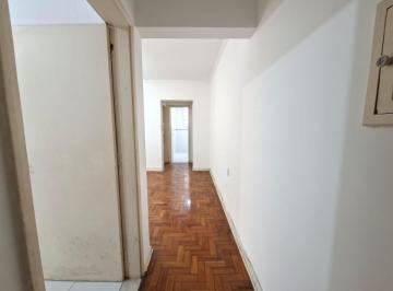 Apartamento · 63m² · 2 Quartos · 1 Vaga · Apartamento de 01 Dormitórios no Centro Próximo a Praia
