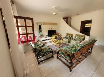 Casa · 260m² · 5 Quartos · 4 Vagas · Venda de Casa Guarujá SP - Se você busca conforto, praticidade e proximidade do mar, encontrou o imó
