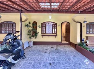 charmosa-casa-triplex-de-76-m-com-3-quartos-espaco1518120.jpeg · Charmosa Casa Triplex de 76 m² com 3 Quartos, Espaço Gourmet Privativo e Lazer Completo – Parque São