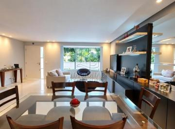 Photo 1 · Sobrado à venda com 244m² - 3 dormitórios, 1 suíte, 4 vagas.