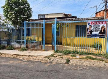 Casa · 123m² · 3 Quartos · Lote de 123m com casa qr 2 Candangolandia