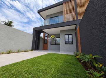 Casa · 135m² · 3 Quartos · 1 Vaga · Sobrado alto padrão no balneário Riviera