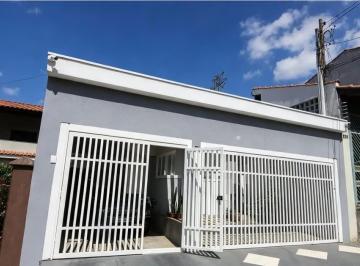 Comercial · 220m² · 3 Vagas · Casa comercial na Rua Padre José Blasco, 214 • 220 m²