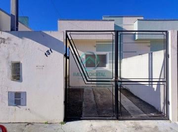 Casa · 60m² · 2 Quartos · 2 Vagas · Casa 2 Dormitórios amplo quintal Vale das Flores