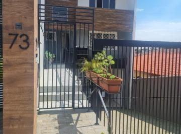 Casa · 3 Quartos · 4 Vagas ·  Sobrado no Pilarzinho com 3 Quartos, Suíte, E